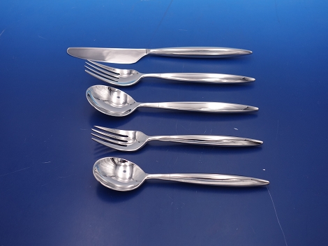 Place 5-pc Setting in book 